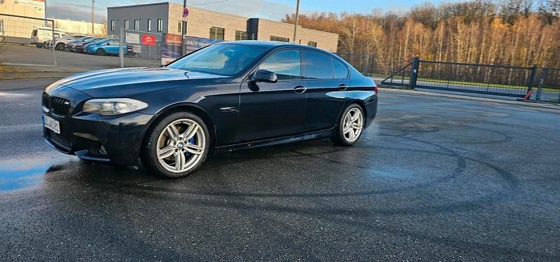 Gebraucht BMW 528 M Sport 258 PS (189 kW) 2011 Schwarz Limousine