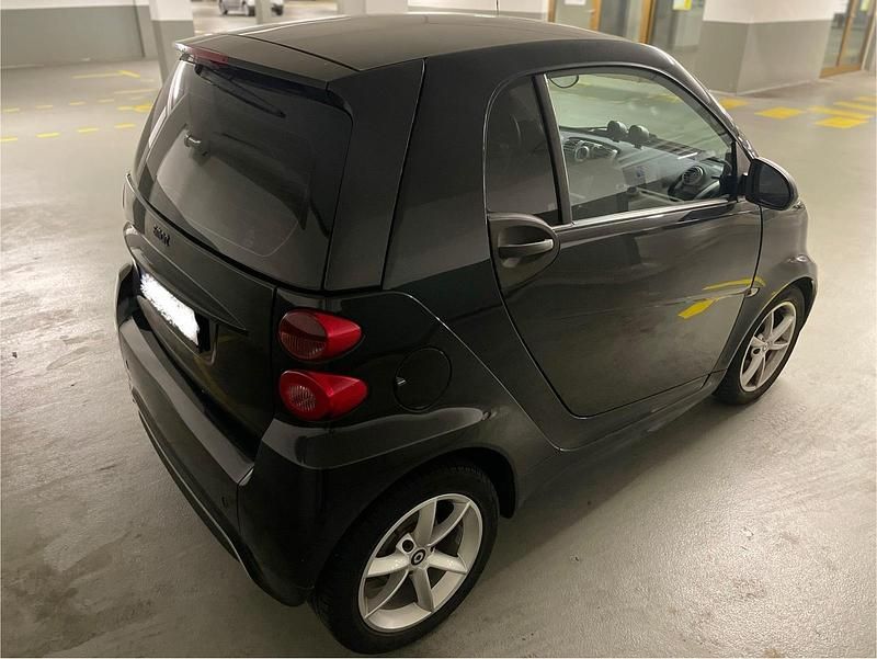 Schwarz Gebraucht 2013 Smart ForTwo Coupé Pulse Coupé | 6.200 € (Etwas zu teuer) - Bild 1/4