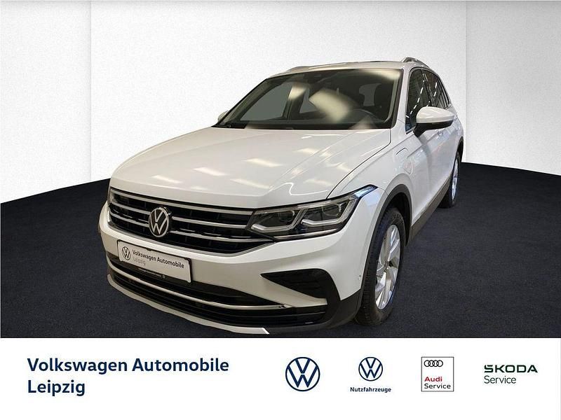Weiß Gebraucht 2021 VW Tiguan Elegance SUV | 24.920 € (Superpreis) - Bild 1/3