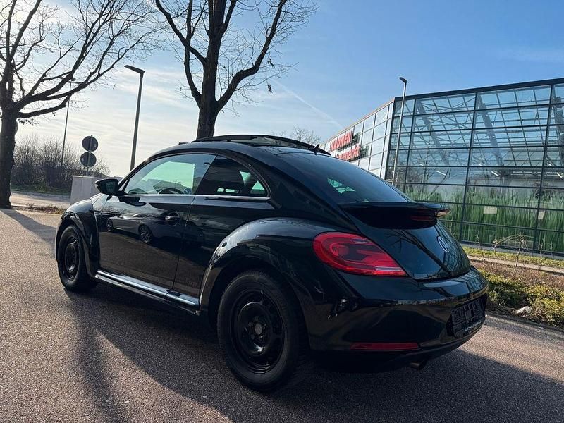 Gebraucht VW Beetle Cup 105 PS (77 kW) 2014 Schwarz Kleinwagen