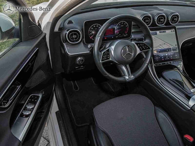 Gebraucht Mercedes C180 Avantgarde 170 PS (125 kW) 2024 Unilack polarweiß Limousine