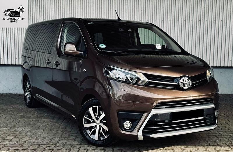 Gebraucht Toyota Proace Verso 177 PS (130 kW) 2017 Braun Kombi