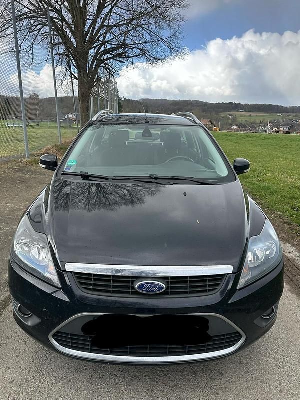 Gebraucht Ford Focus 116 PS (85 kW) 2010 Schwarz Kombi