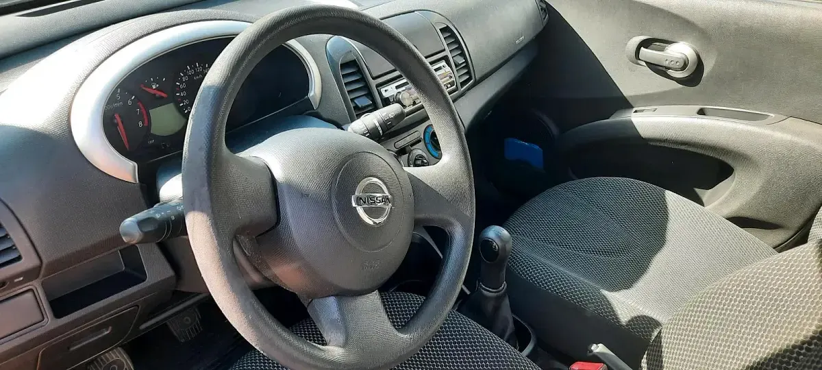 Gebraucht Nissan Micra 68 PS (50 kW) 2010 Rot Kleinwagen