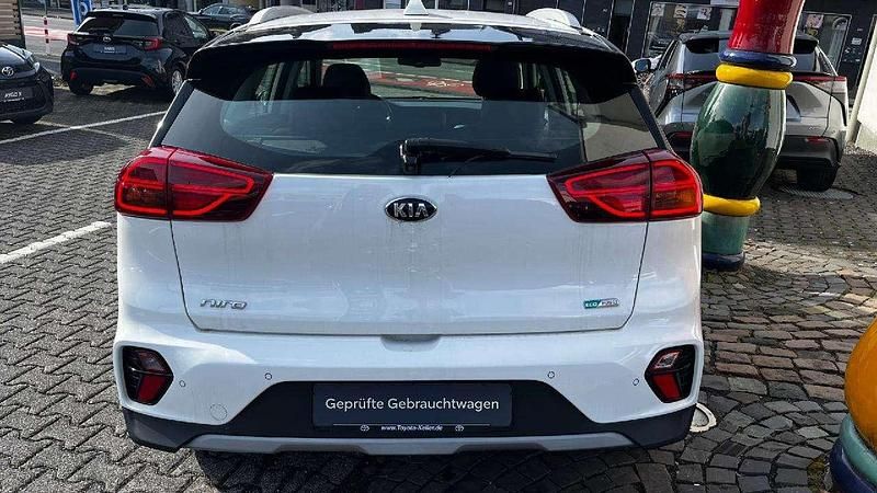 Gebraucht Kia Niro Vision 141 PS (103 kW) 2020 Weiß SUV