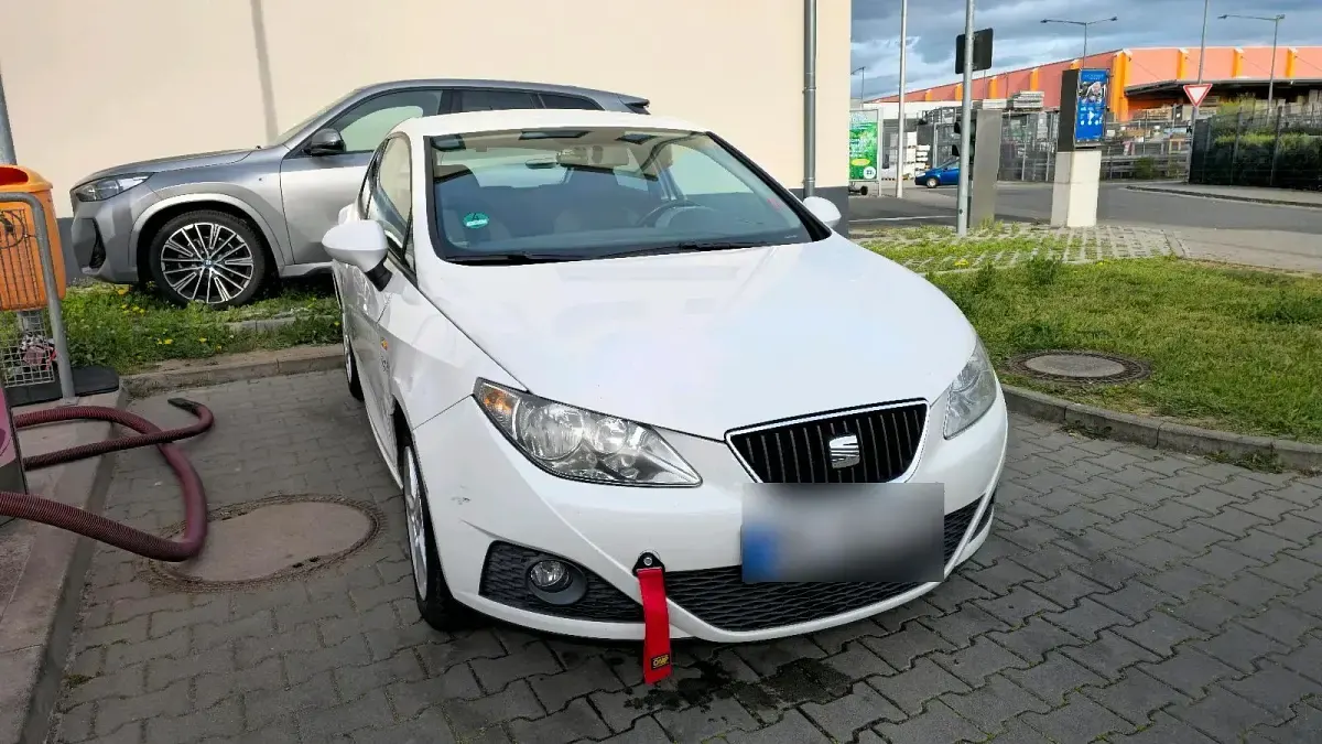 Gebraucht Seat Ibiza 75 PS (55 kW) 2010 Weiß Kleinwagen