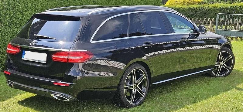 Gebraucht Mercedes E300 245 PS (180 kW) 2018 Schwarz Kombi