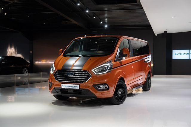 Hokkaidoorange metallic Gebraucht 2020 Ford Tourneo Custom Titanium Kombi | 35.980 € (Fairer Preis) - Bild 1/4