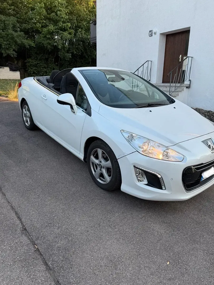 Gebraucht Peugeot 308 CC 120 PS (88 kW) 2012 Weiß Cabrio