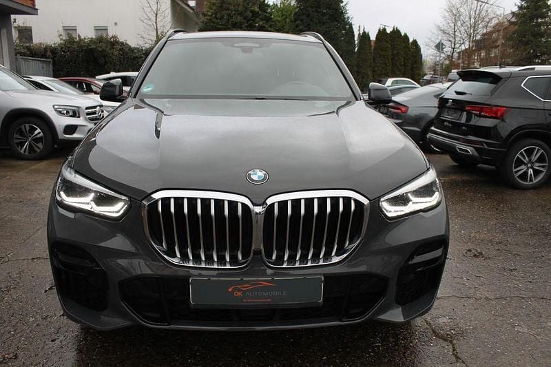 Grau Gebraucht 2023 BMW X5 M Sport SUV | 49.500 € (Superpreis) - Bild 1/4