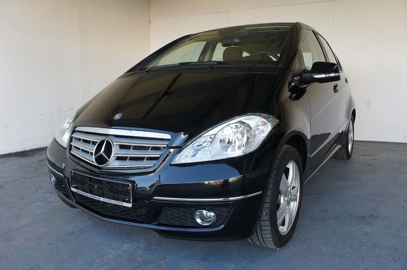 Schwarz Gebraucht 2011 Mercedes A160 Limousine | 5.900 € (Fairer Preis) - Bild 1/4