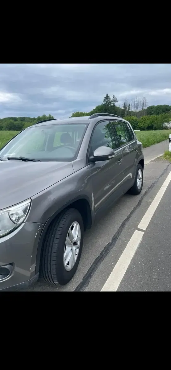 Gebraucht VW Tiguan 140 PS (102 kW) 2009 Grau SUV