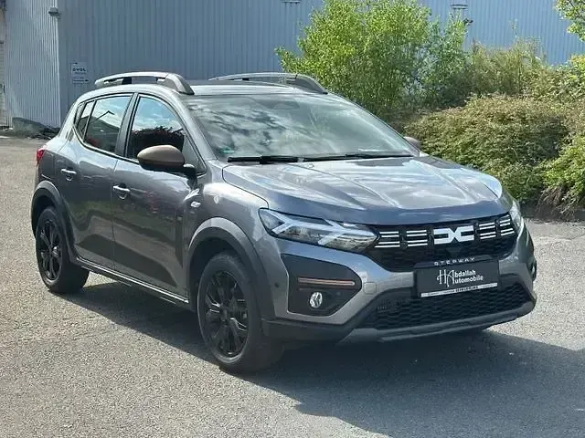 Gebraucht Dacia Sandero Extreme 110 PS (80 kW) 2024 Grau Limousine