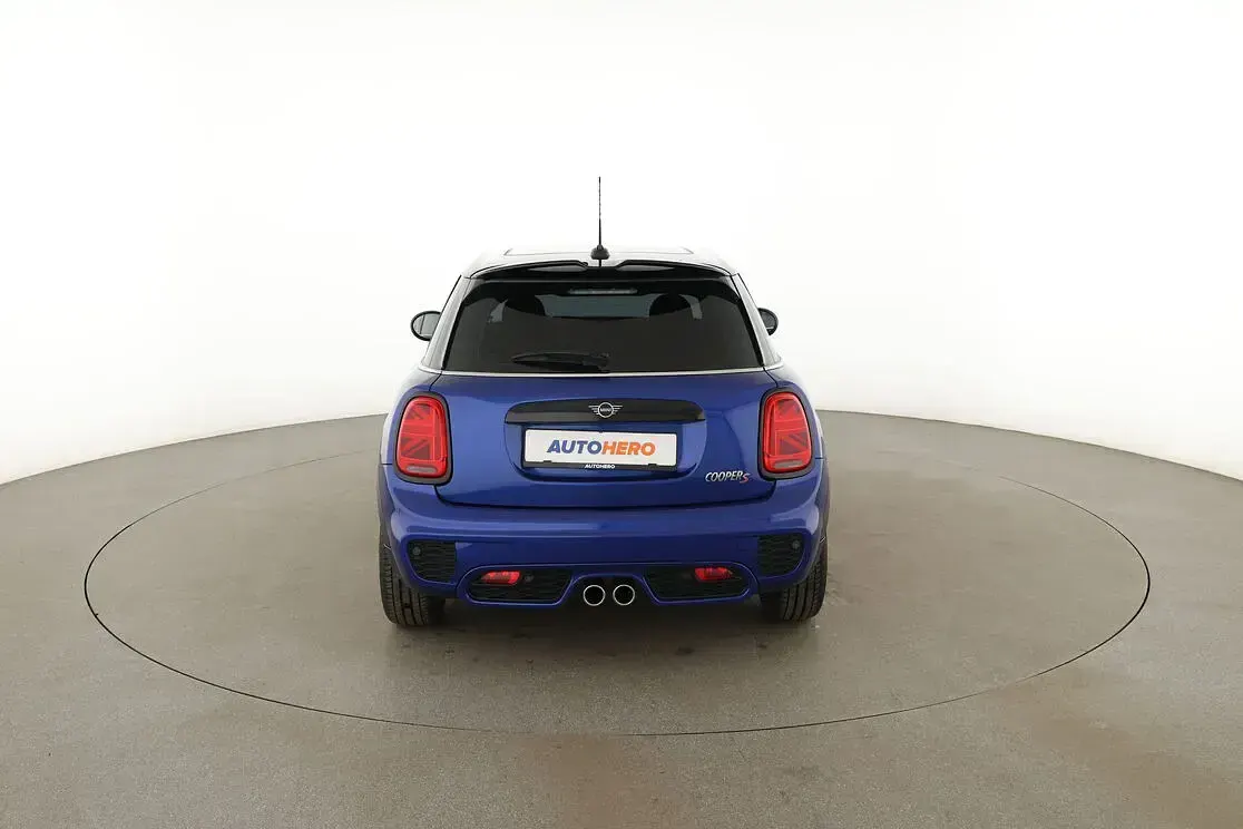 Używany Mini Cooper S 192 KM (141 kW) 2019 Niebieski Hatchback