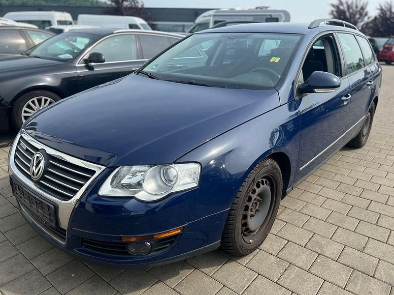 Gebraucht VW Passat 105 PS (77 kW) 2008 Blau Kombi
