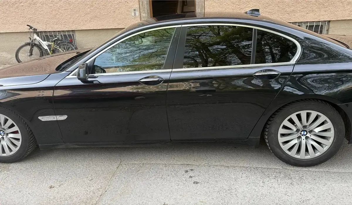 Usata BMW 730 245 CV (180 kW) 2010 Nero Berlina