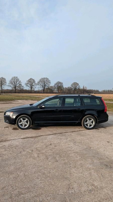 Gebraucht Volvo V70 185 PS (136 kW) 2008 Schwarz Kombi