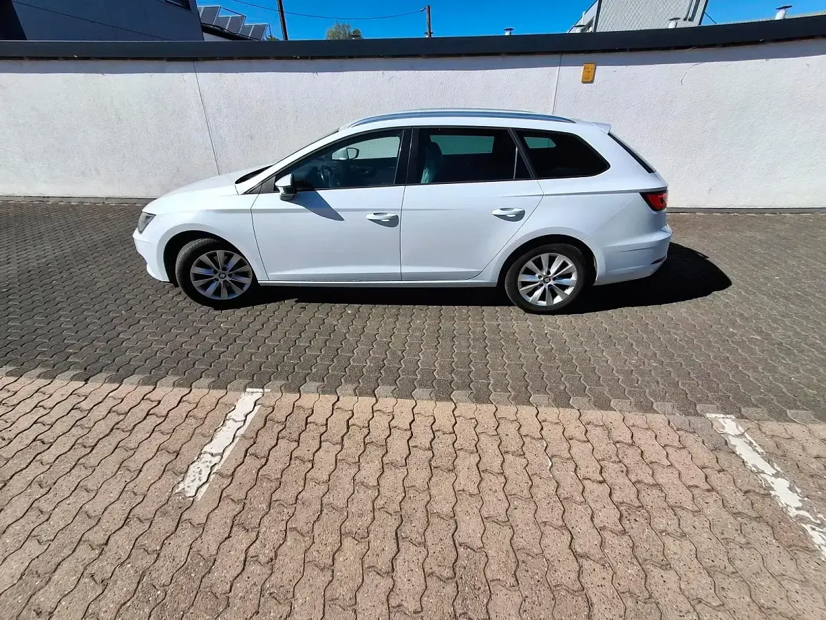 Używany Seat Leon 116 KM (85 kW) 2018 Biały Kombi