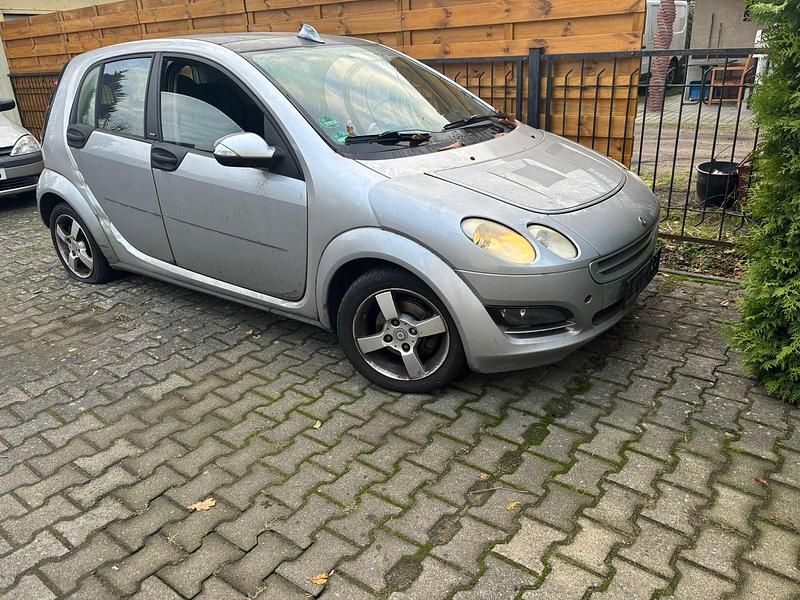 Silber Gebraucht 2005 Smart ForFour Kleinwagen | 500 € (Superpreis) - Bild 1/4