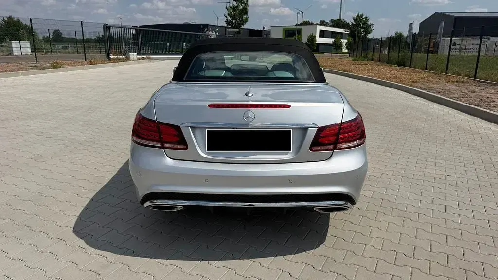 Gebraucht Mercedes E250 Sport Edition 204 PS (150 kW) 2015 Silber Cabrio