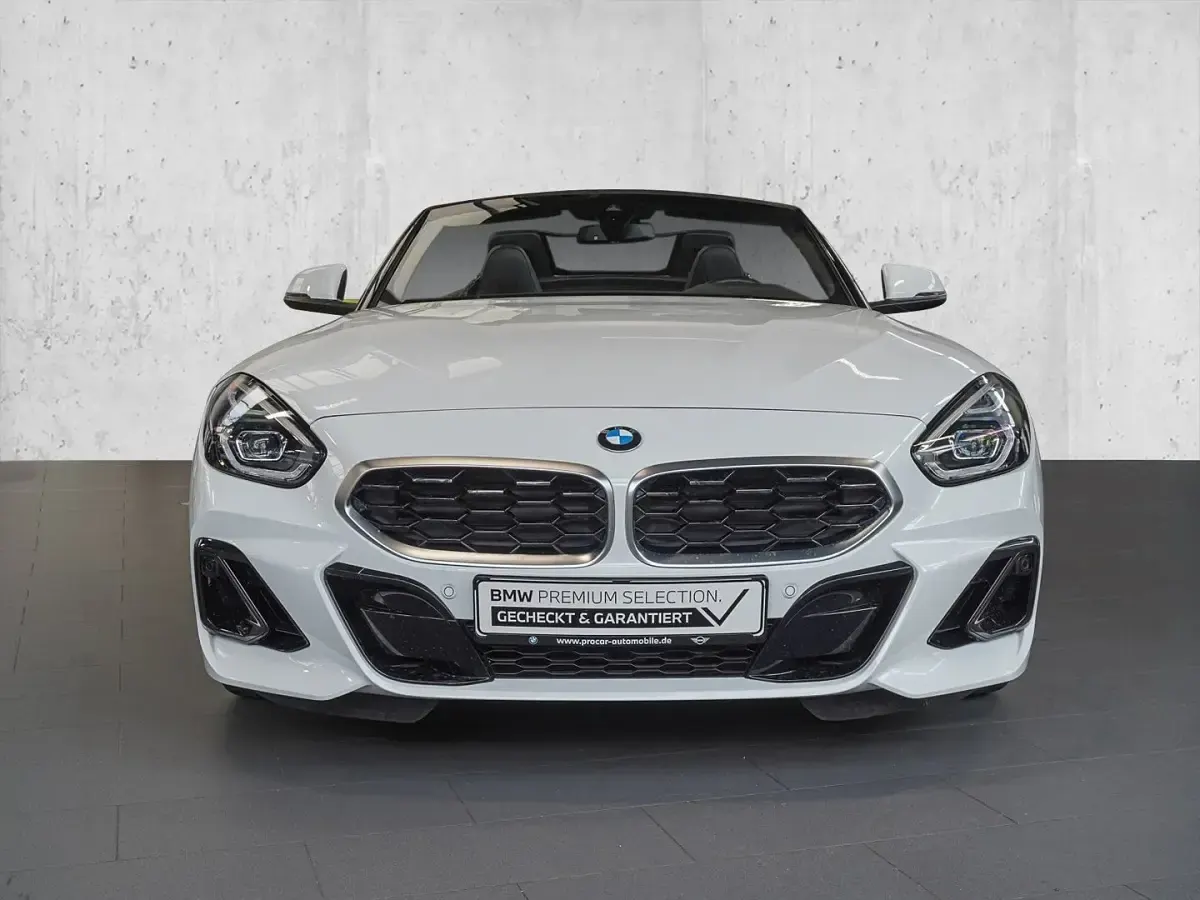 Gebraucht BMW Z4 Sport Line 197 PS (144 kW) 2024 Alpinweiss iii Cabrio