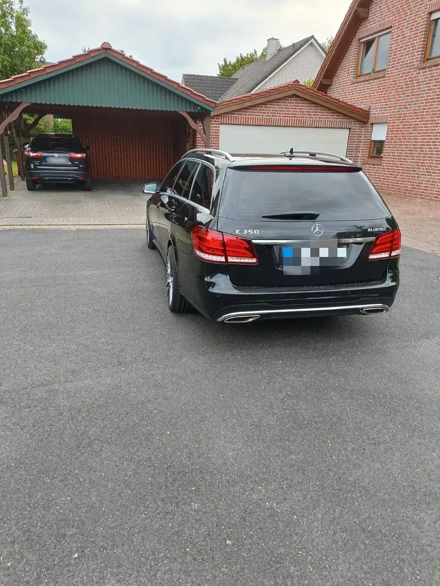 Gebraucht Mercedes E350 Avantgarde 252 PS (185 kW) 2014 Schwarz Limousine
