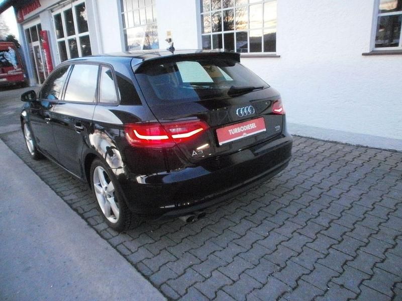 Gebraucht Audi A3 Sport 150 PS (110 kW) 2013 Schwarz Limousine