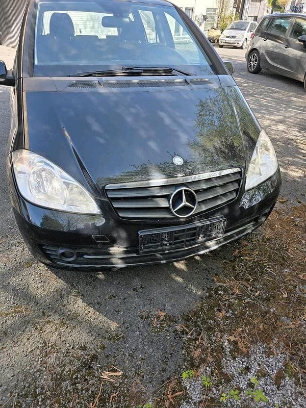 Schwarz Gebraucht 2011 Mercedes A160 Kleinwagen | 1.990 € (Superpreis) - Bild 1/4