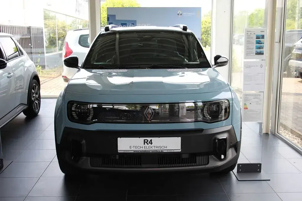 Neu Renault 4 E-Tech Komfort 110 kW (150 PS) 2026 Blau SUV