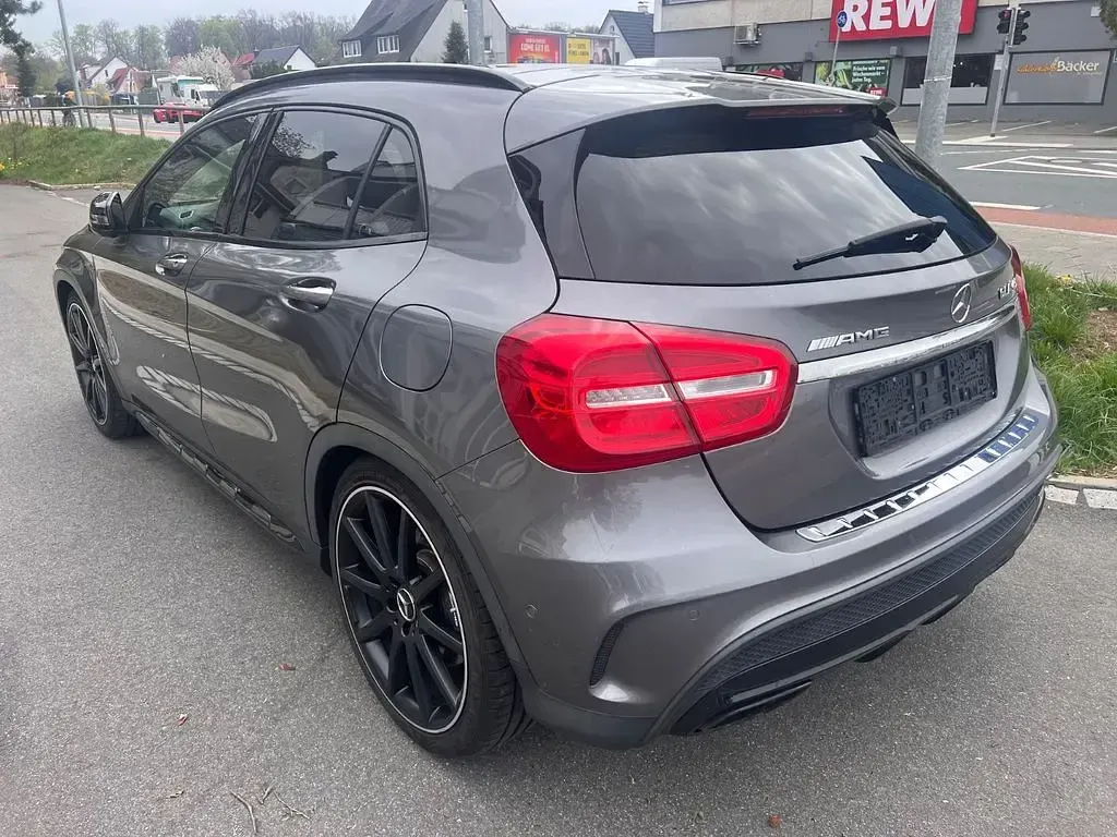 Gebraucht Mercedes GLA45 AMG AMG 381 PS (280 kW) 2017 Grau SUV