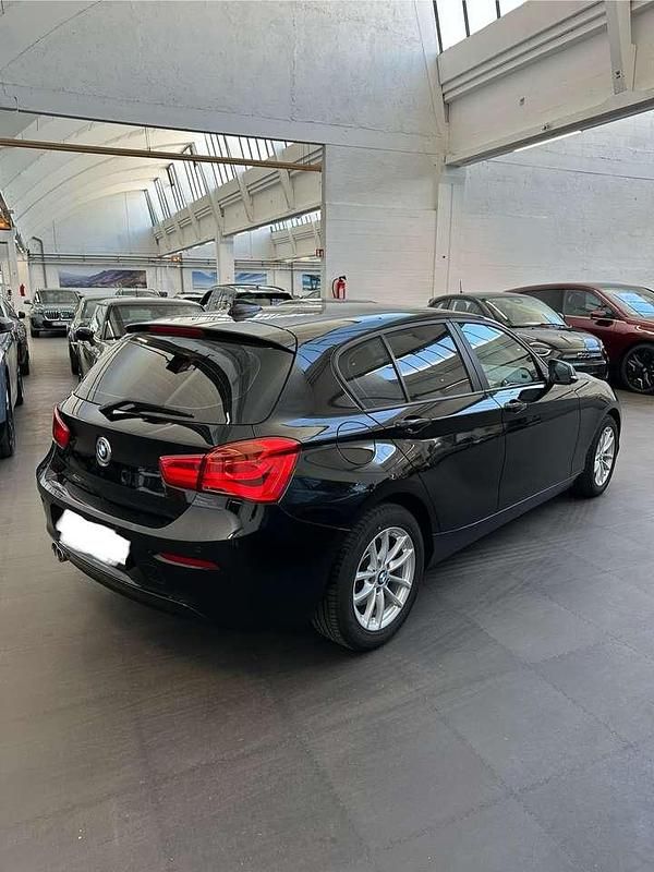 Gebraucht BMW 120 Advantage 190 PS (139 kW) 2018 Schwarz Kleinwagen