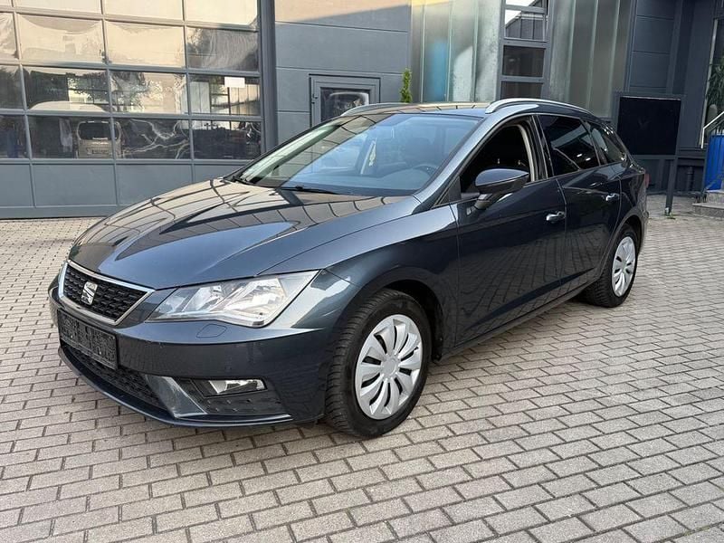 Grau Gebraucht 2019 Seat Leon ST Style Kombi | 6.500 € (Teuer) - Bild 1/4
