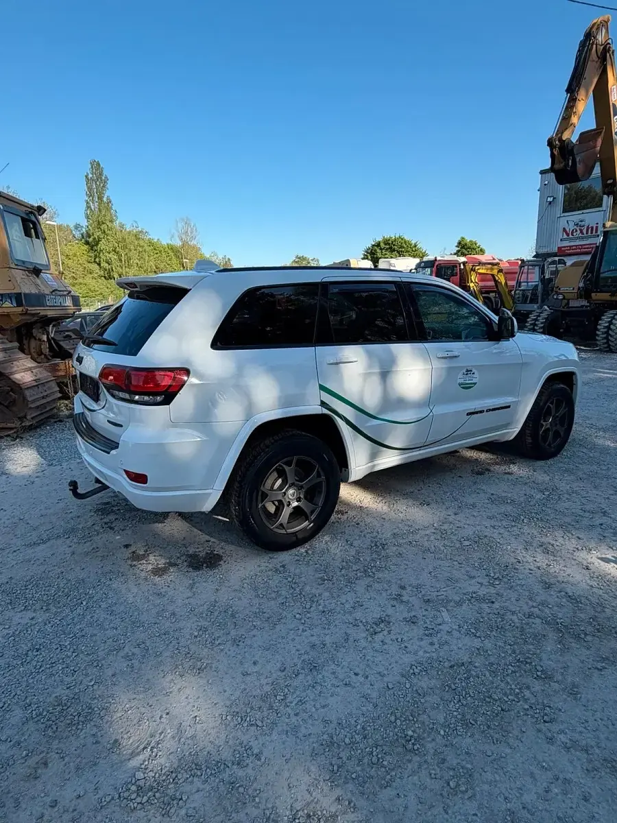 Gebraucht Jeep Grand Cherokee 250 PS (183 kW) 2017 Weiß SUV