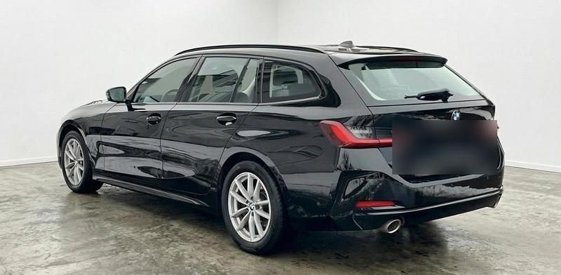 Gebraucht BMW 318 150 PS (110 kW) 2023 Schwarz Kombi