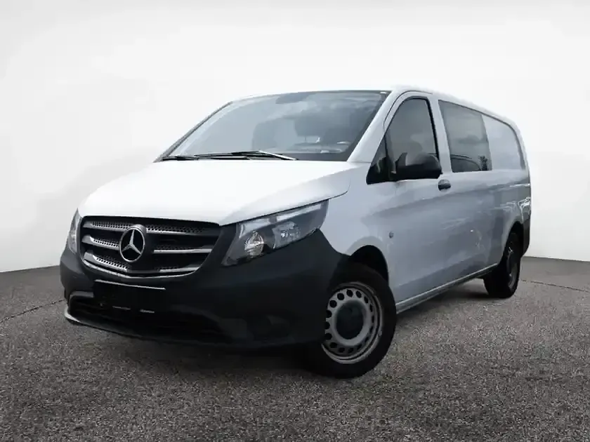 Gebraucht Mercedes Vito 163 PS (119 kW) 2022 Arktikweiss Van