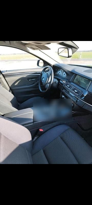 Gebraucht BMW 520 184 PS (135 kW) 2014 Schwarz Kombi