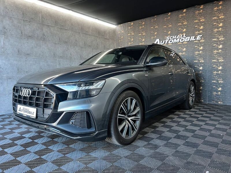 Grau Gebraucht 2018 Audi Q8 S-line plus SUV | 47.890 € (Superpreis) - Bild 1/4