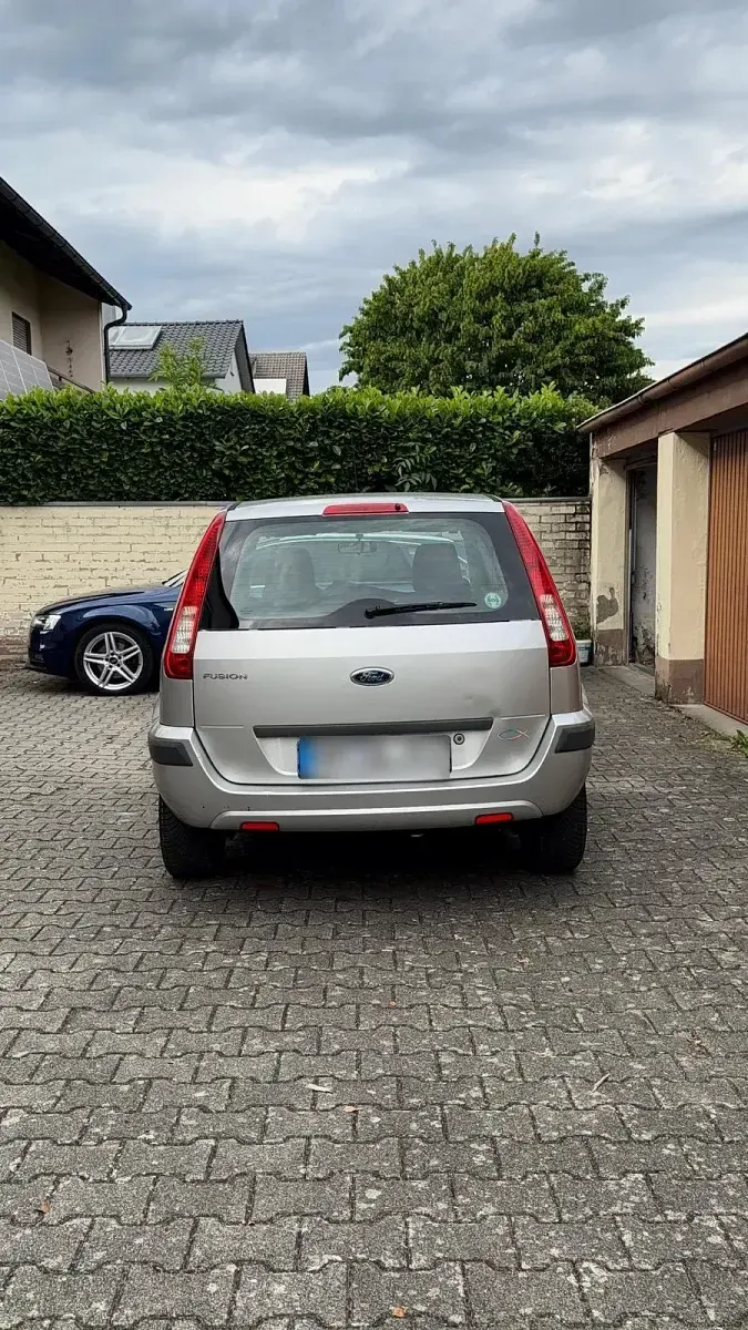 Gebraucht Ford Fusion 80 PS (58 kW) 2007 Silber Kleinwagen