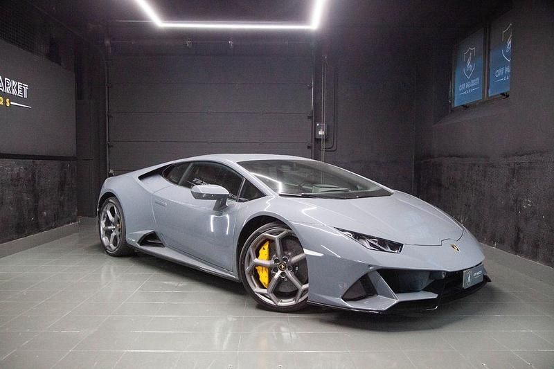 Grau Gebraucht 2023 Lamborghini Huracán | 229.845 € - Bild 1/4