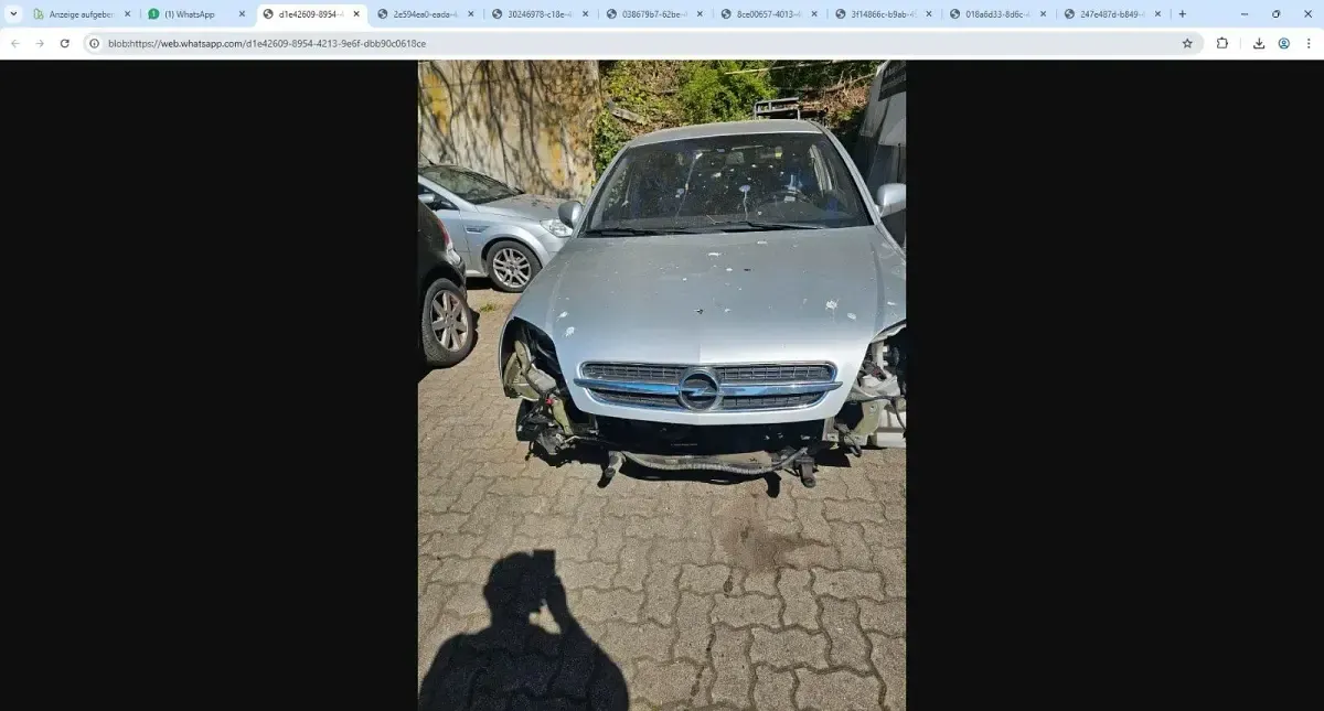 Second-hand Opel Vectra 211 CP (155 kW) 2004 Argintiu Berlinǎ