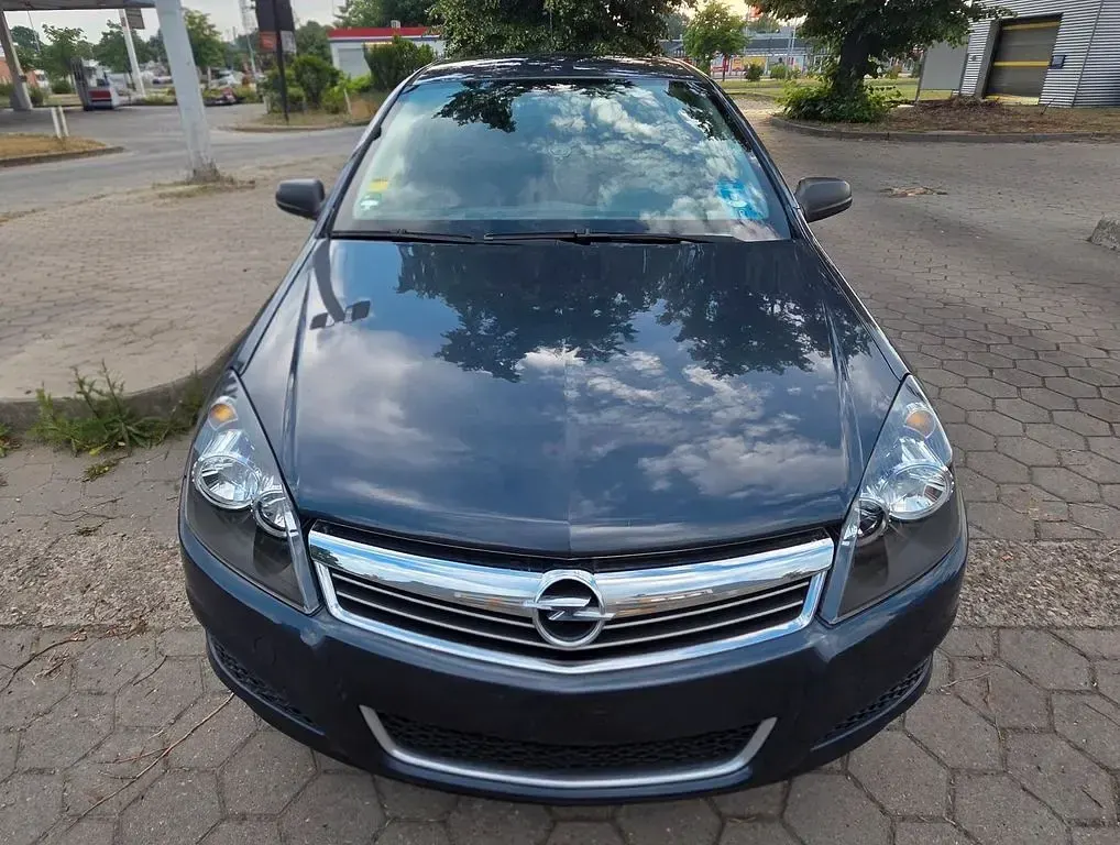 Gebraucht Opel Astra Edition 90 PS (66 kW) 2009 Blau Limousine