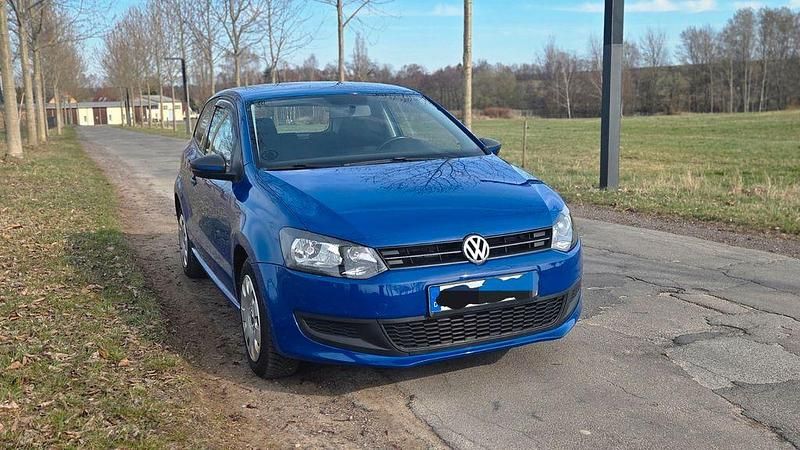 Gebraucht VW Polo 60 PS (44 kW) 2010 Blau Kleinwagen