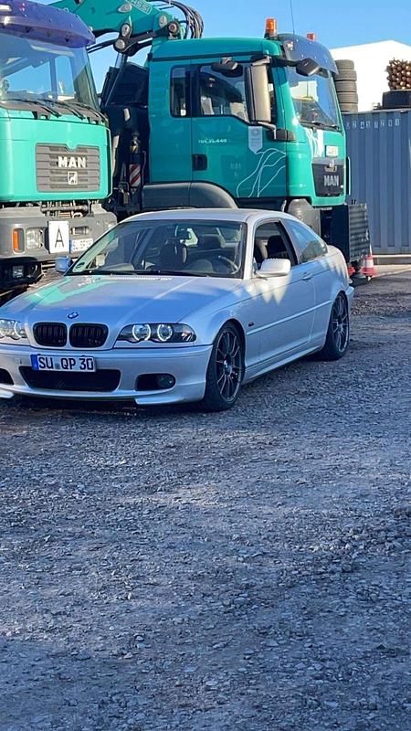 Gebraucht BMW 323 170 PS (125 kW) 1999 Silber Coupé