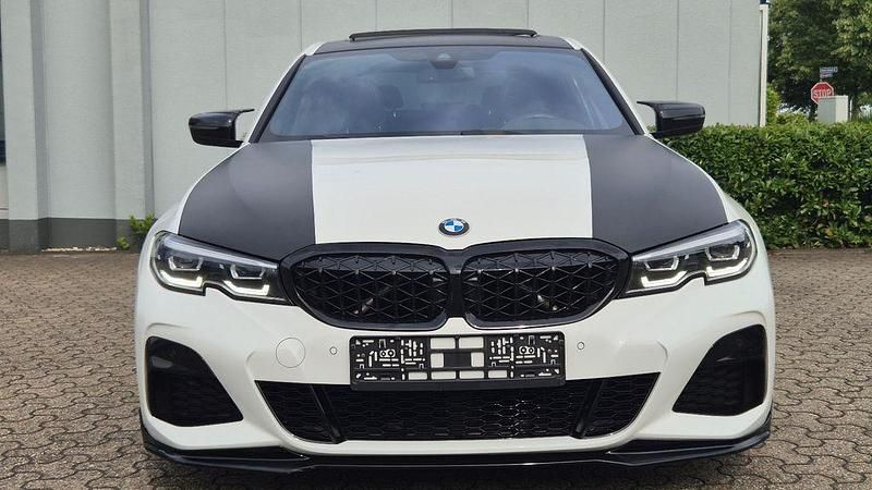Gebraucht BMW 330 Performance 258 PS (189 kW) 2020 Weiß Limousine