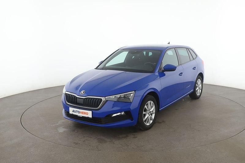Blau Gebraucht 2019 Skoda Scala Ambition Kleinwagen | 16.380 € (Etwas zu teuer) - Bild 1/3