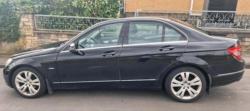 Gebraucht Mercedes C180 156 PS (114 kW) 2010 Schwarz Limousine