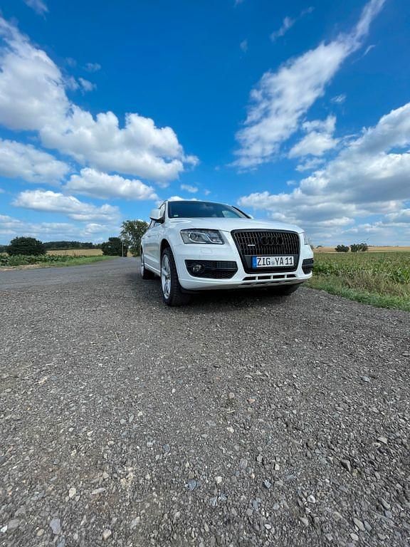 Weiß Gebraucht 2009 Audi Q5 Sport SUV | 11.500 € (Teuer) - Bild 1/4