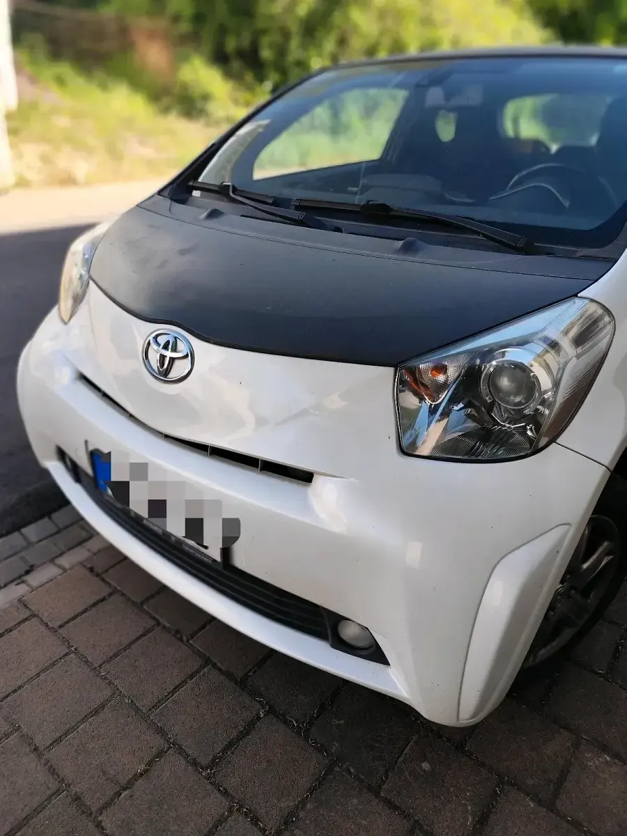 Gebraucht Toyota iQ 68 PS (50 kW) 2009 Weiß Kleinwagen