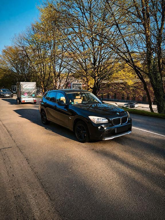Gebraucht BMW X1 150 PS (110 kW) 2010 Schwarz SUV
