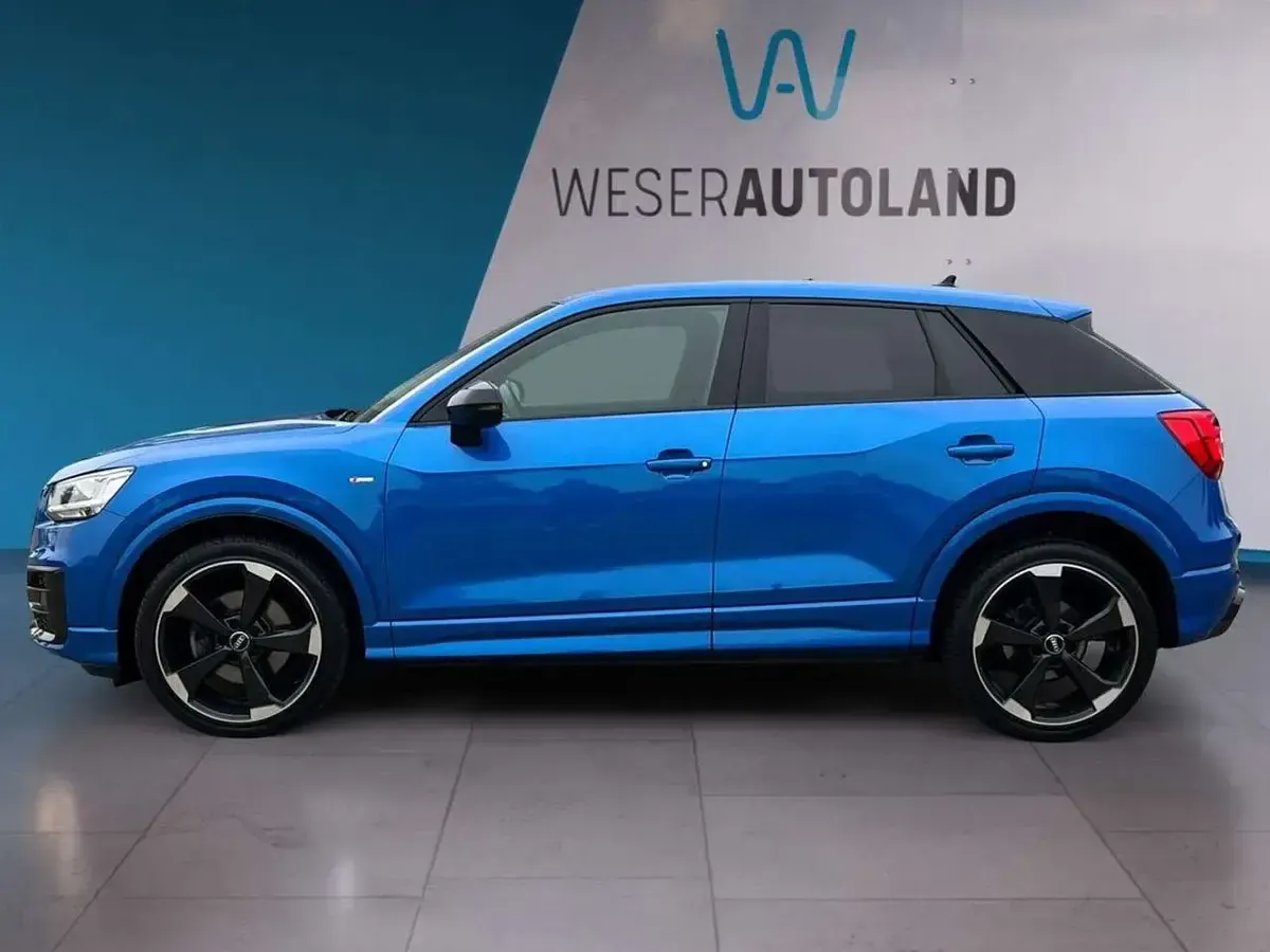 Gebraucht Audi Q2 Ambiente 150 PS (110 kW) 2020 Arablau kristalleffekt SUV